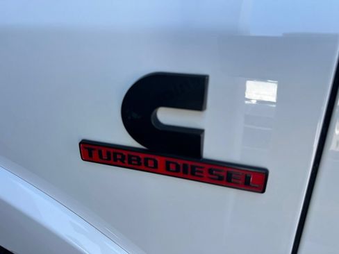 Used 2020 RAM 2500 Laramie w/ Night Edition AWD/4WD image 14
