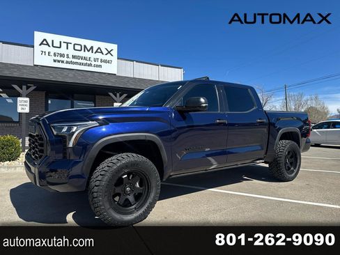 Used 2022 Toyota Tundra SR5 w/ SR5 Convenience Package image 1