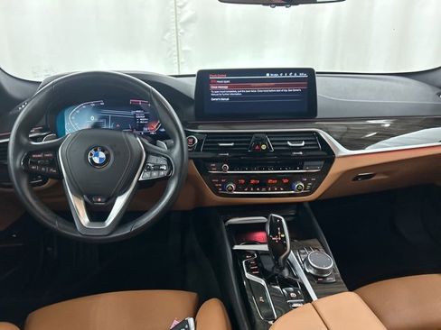 Used 2023 BMW 530i xDrive w/ Convenience Package image 27