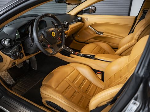 Used 2014 Ferrari F12 Berlinetta RWD image 26