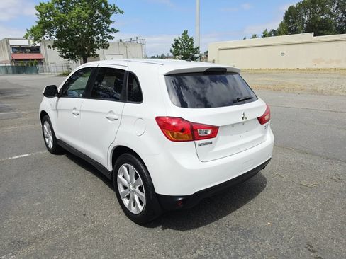Used 2013 Mitsubishi Outlander Sport ES FWD image 3