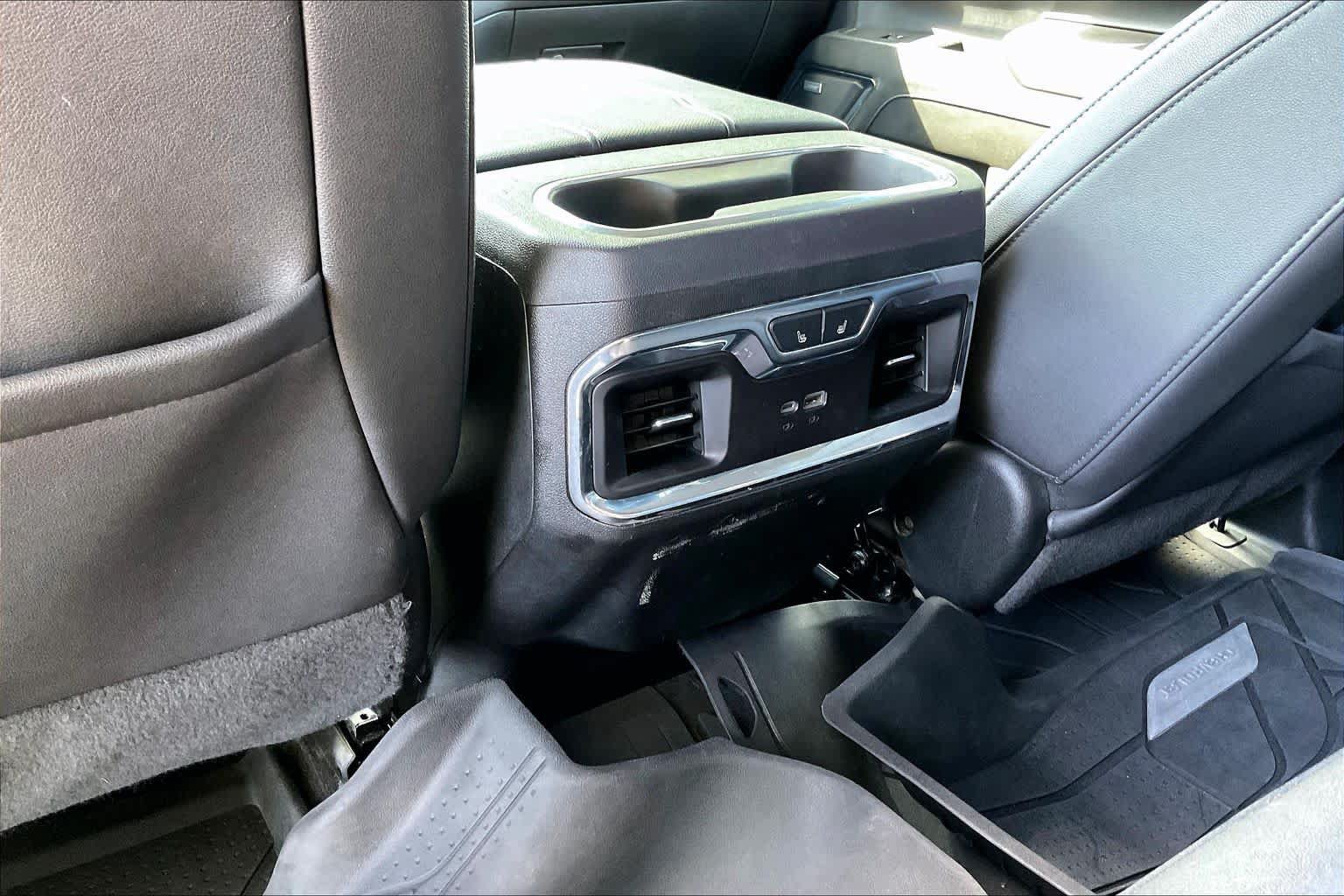 Used 2024 Chevrolet Silverado 3500 LTZ w/ LTZ Plus Package AWD/4WD image 33