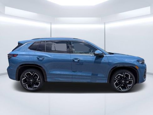 Certified 2025 Volkswagen Tiguan SEL R-Line AWD/4WD image 2