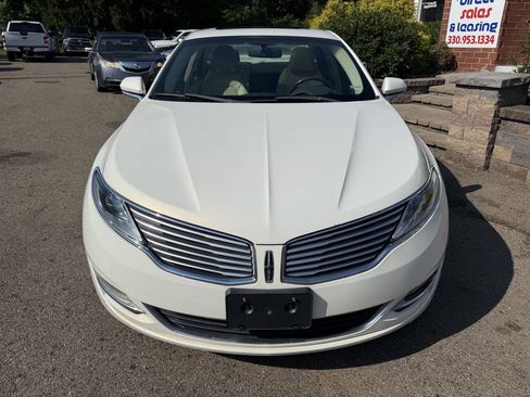 Used 2013 Lincoln MKZ AWD image 3