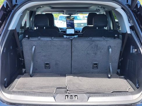 Certified 2023 Ford Explorer XLT w/ Equipment Group 202A AWD/4WD image 33