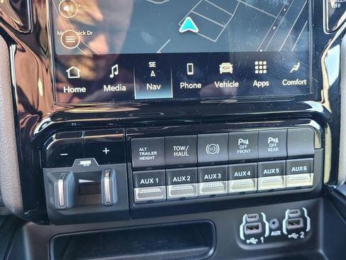 Used 2024 RAM 3500 Laramie w/ Night Edition image 26