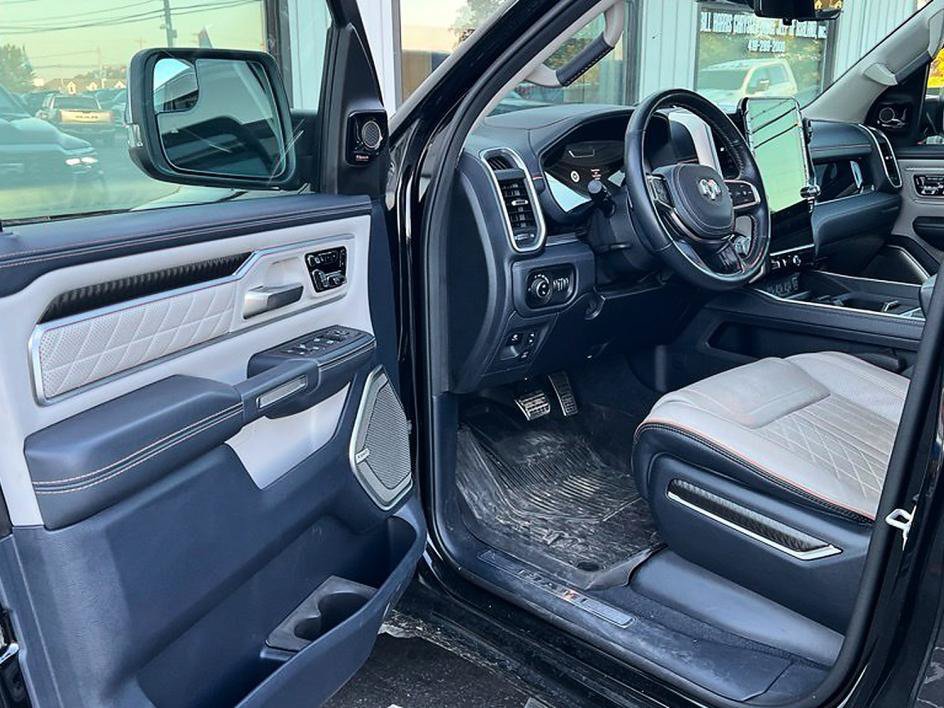 Used 2025 RAM 1500 Tungsten w/ Trailer Tow Group AWD/4WD image 9