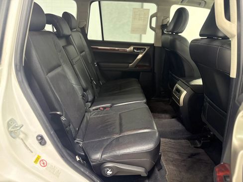 Used 2013 Lexus GX 460 Premium image 30