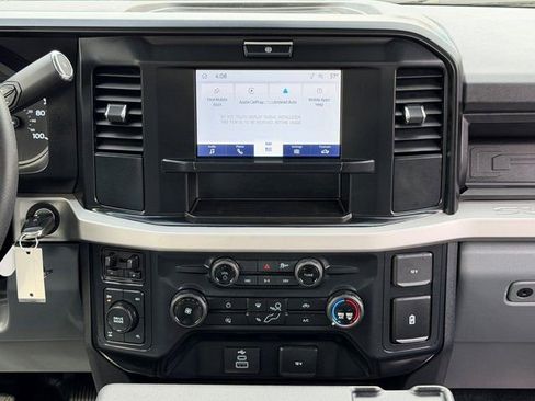 Certified 2025 Ford F250 XL w/ XL Chrome Package image 3