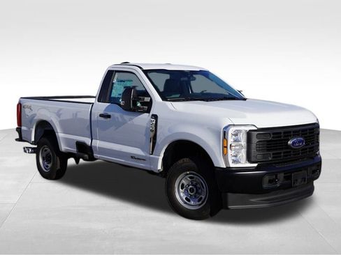 New 2026 Ford F250 XL image 1
