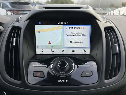 Used 2018 Ford Escape Titanium w/ Ford Safe & Smart Package image 15