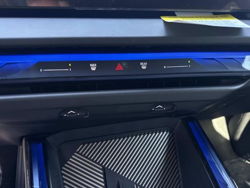 Certified 2025 BMW X3 xDrive30i w/ Convenience Package image 23