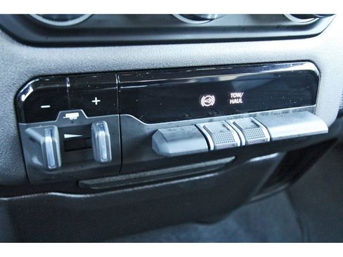 Used 2022 RAM 2500 Big Horn image 30