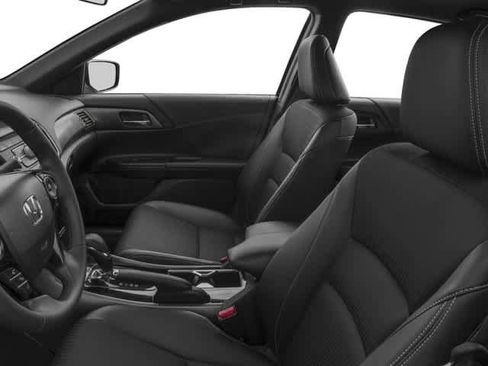 Used 2016 Honda Accord Sport image 8