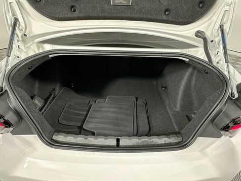 Used 2025 BMW M2 w/ Lighting Package RWD image 27