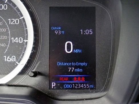 Used 2022 Toyota Corolla LE FWD image 34