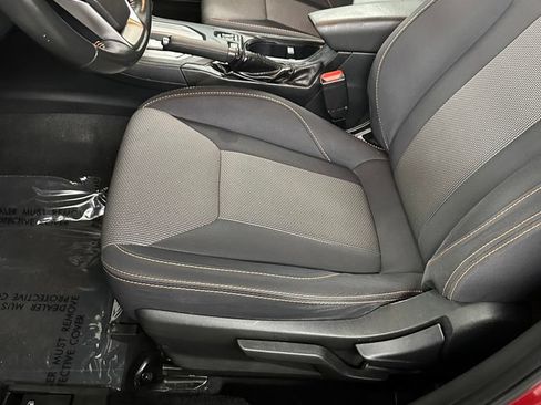 Used 2018 Subaru Crosstrek 2.0i Premium AWD/4WD image 14