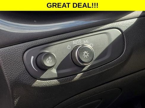 Used 2021 Buick Encore Preferred AWD/4WD image 15