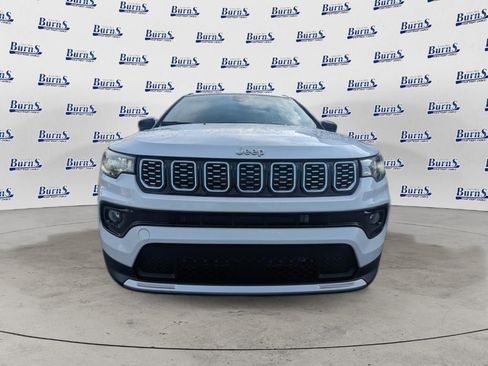 Used 2025 Jeep Compass Limited AWD/4WD image 7