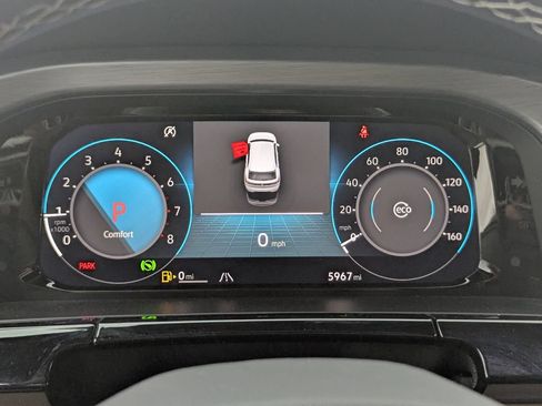 Certified 2025 Volkswagen Atlas Cross Sport SE FWD image 32