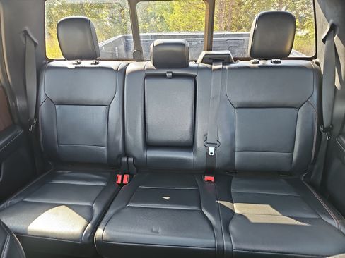 Used 2022 Ford F150 Lariat w/ Equipment Group 502A High AWD/4WD image 19