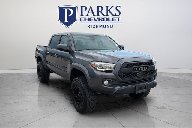 Used 2018 Toyota Tacoma SR5 AWD/4WD image 1