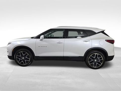 Used 2023 Chevrolet Blazer Premier AWD/4WD image 4