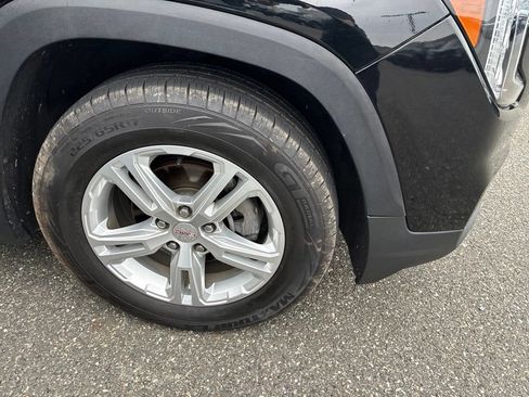 Used 2024 GMC Terrain SLE AWD/4WD image 4