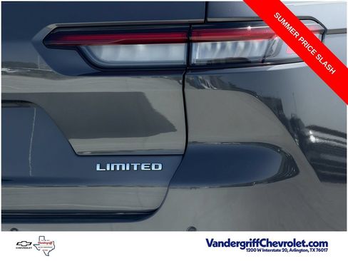 Used 2022 Jeep Grand Cherokee L Limited AWD/4WD image 7