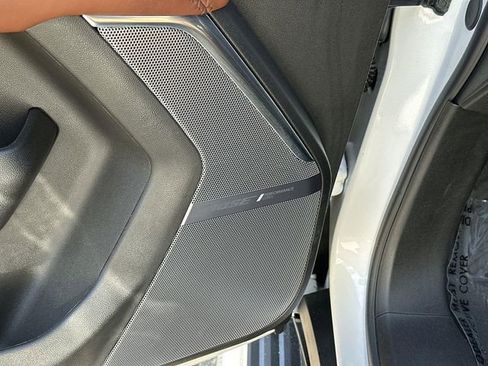 Used 2024 GMC Yukon Denali Ultimate image 24