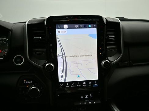 New 2026 RAM 1500 4x4 Crew Cab image 17