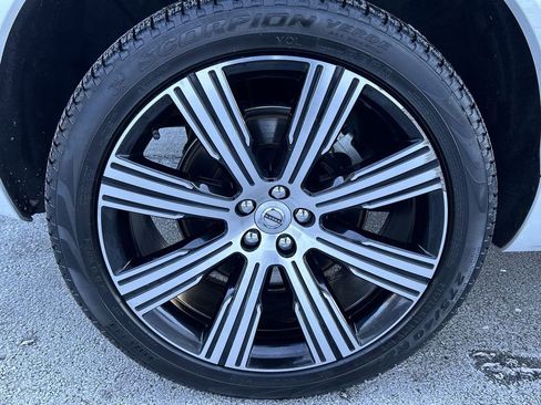 Certified 2023 Volvo XC90 T8 Plus w/ Protection Package image 12