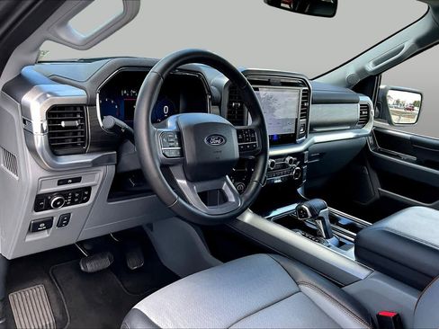 Used 2025 Ford F150 Lariat AWD/4WD image 31