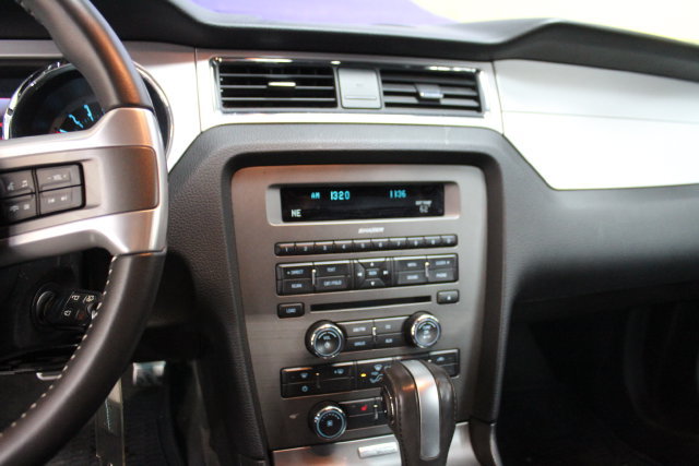 Used 2013 Ford Mustang Premium RWD image 17