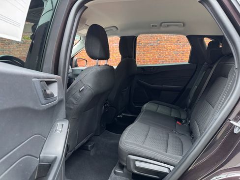 Certified 2023 Ford Escape Active AWD/4WD image 24