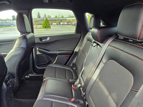 Used 2025 Ford Escape ST-Line Select image 17