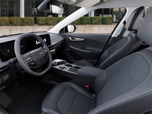 New 2025 Kia EV6 Light image 18
