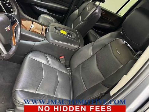 Used 2019 Cadillac Escalade ESV Luxury AWD/4WD image 15