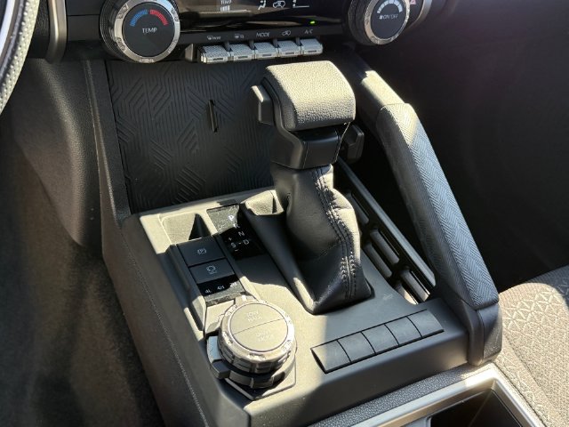 Used 2026 Toyota 4Runner SR5 AWD/4WD image 21