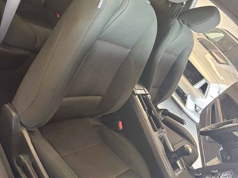 Used 2010 Ford Mustang Coupe RWD image 19