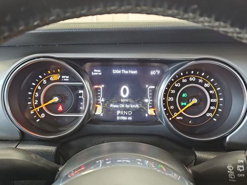 Used 2020 Jeep Wrangler Unlimited Sahara image 18