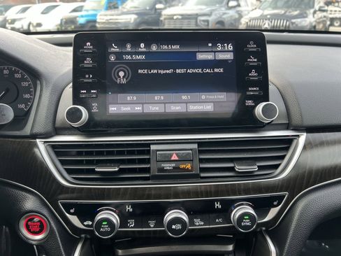 Used 2022 Honda Accord EX-L image 18