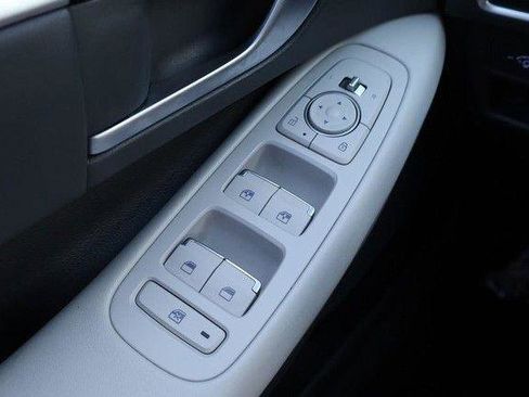 Used 2025 Hyundai Sonata SEL FWD image 18