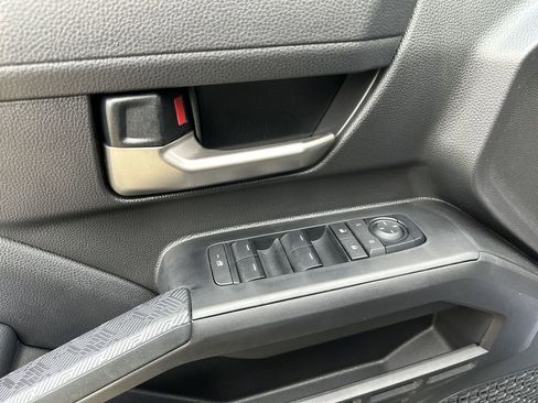Used 2025 Toyota Tacoma TRD Sport AWD/4WD image 13