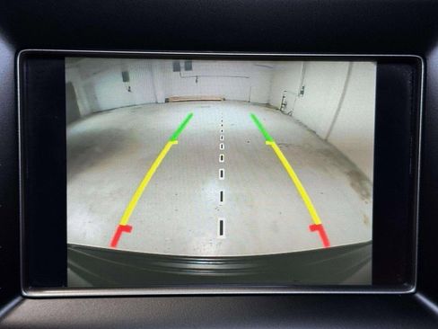 Used 2020 Jeep Grand Cherokee Laredo image 13