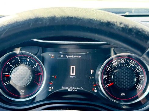 Used 2017 Dodge Challenger R/T image 20