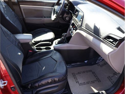 Used 2019 Hyundai Elantra SEL image 28