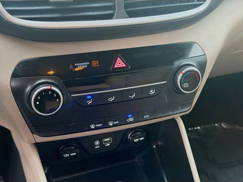 Used 2021 Hyundai Tucson SE FWD image 12