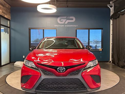 Used 2020 Toyota Camry SE w/ Audio Package AWD/4WD image 8