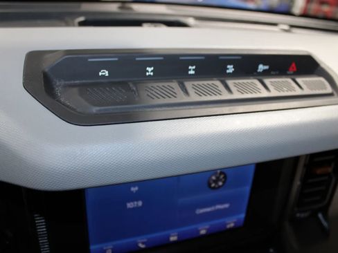 Used 2023 Ford Bronco Badlands AWD/4WD image 27